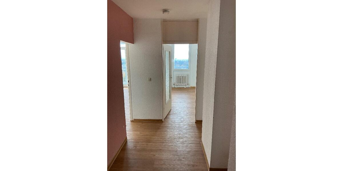 Großzügig geschnittene 2-Zimmer-Wohnung mit Balkon in Bad Homburg zu vermieten! 2 zimmer