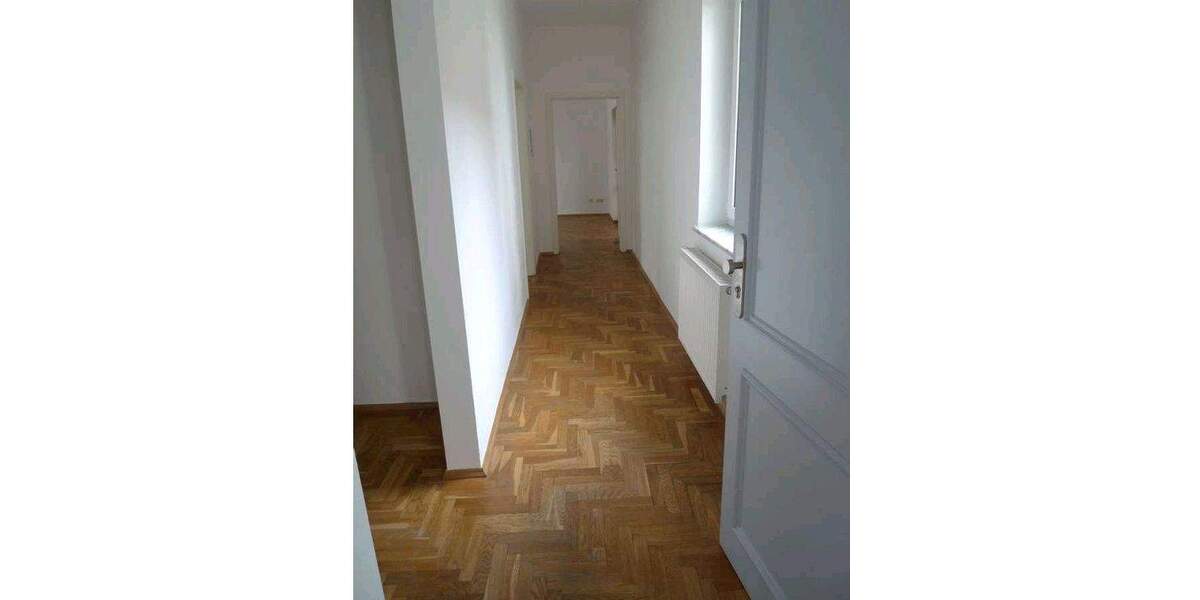 Nähe Fußgängerzone * 2 Zimmer-Erdgeschosswohnung mit Terrasse und Einbauküche 2 zimmer