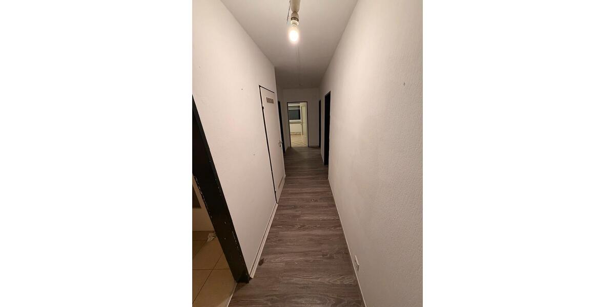 Erdgeschoßwohnung Geisenheim - 3 Zimmer, 110 m&sup2;, 1.350&euro; | Angebot:25994571