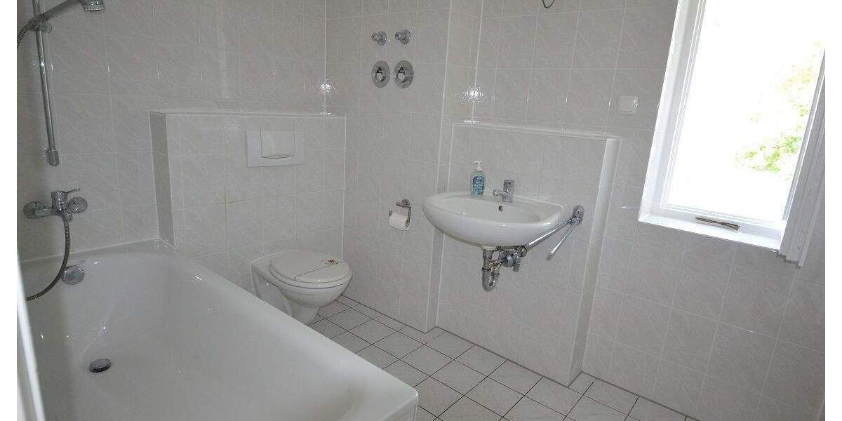 Etagenwohnung Dresden Leuben - 2 Zimmer, 60 m&sup2;, 466&euro; | Angebot:25250714