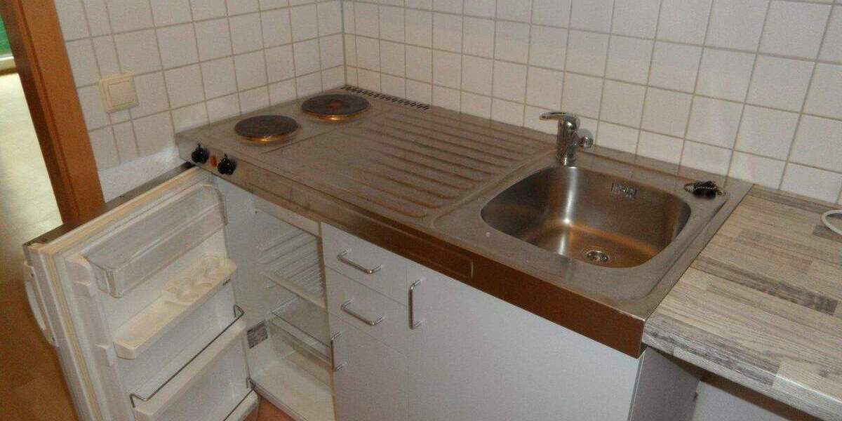 Ab 01.04 !!!Einraumwohnung im Zwickauer Zentrum mit Balkon und kleiner Küche! 1 zimmer