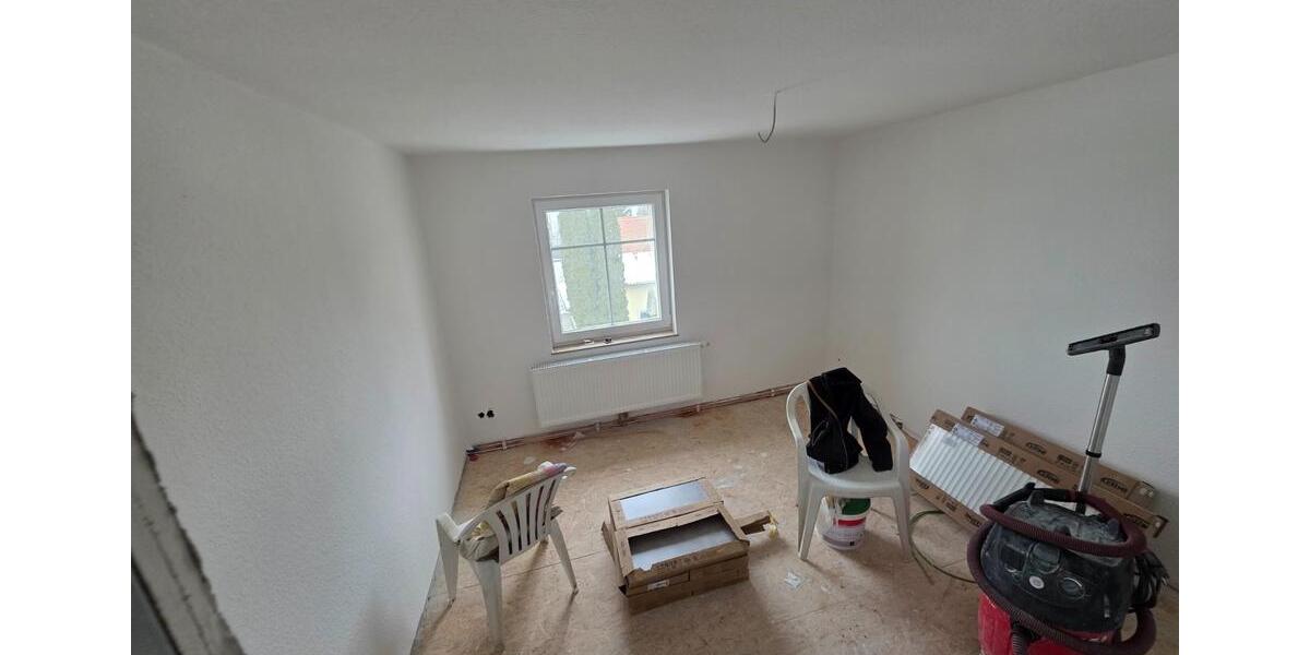 Dachgeschoßwohnung Böhlen - 3 Zimmer, 72 m&sup2;, 648&euro; | Angebot:24770522