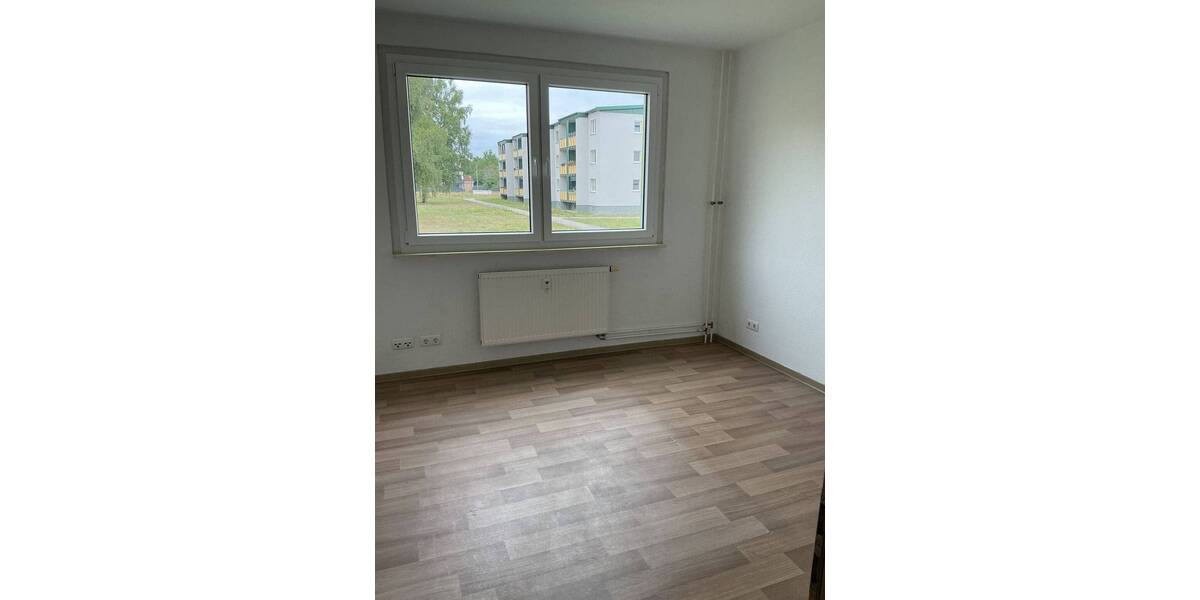 Etagenwohnung Sandersdorf-Brehna Sandersdorf - 2 Zimmer, 41 m&sup2;, 296&euro; | Angebot:26745004