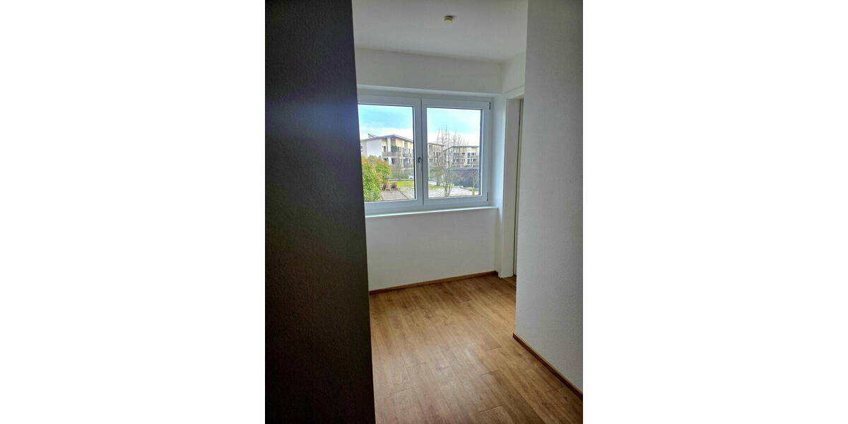 Etagenwohnung Waldshut-Tiengen Waldshut - 2 Zimmer, 69 m&sup2;, 980&euro; | Angebot:26197818