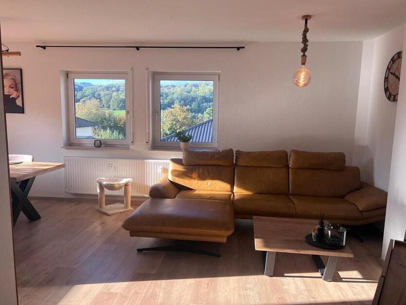 2 Zimmer-Küche-Bad zimmer