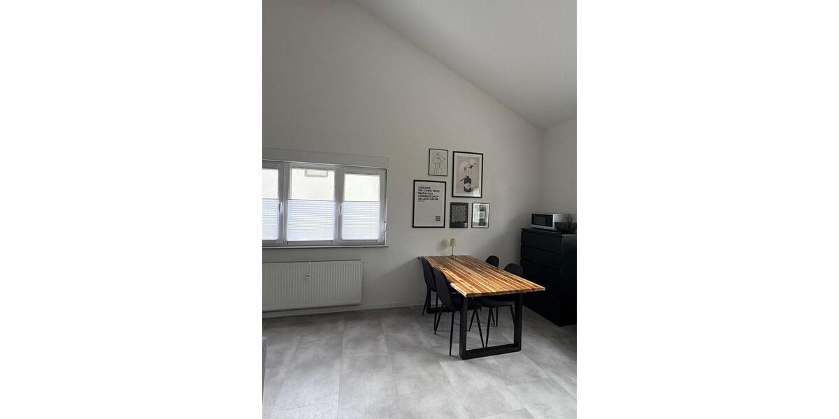 Etagenwohnung Fürth - 2 Zimmer, 70 m&sup2;, 700&euro; | Angebot:26652249