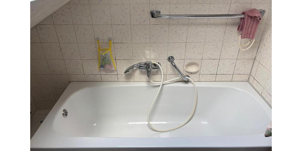 Dachgeschoßwohnung Löhne - 3 Zimmer, 75 m&sup2;, 600&euro; | Angebot:26690697