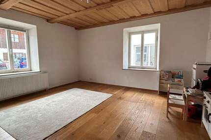 Wohnung Miesbach - 3 Zimmer, 77 m&sup2;, 1.060&euro; | Angebot:26231115