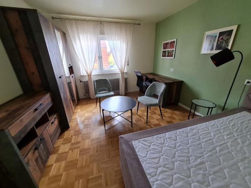 Möblierte Zimmer ab 1.10.2025 650 Euro warm