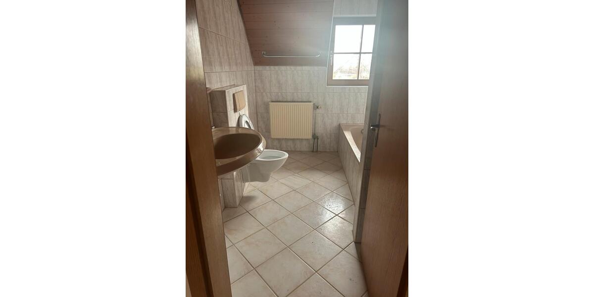 Etagenwohnung Heitersheim - 3 Zimmer, 78 m&sup2;, 1.320&euro; | Angebot:25049682