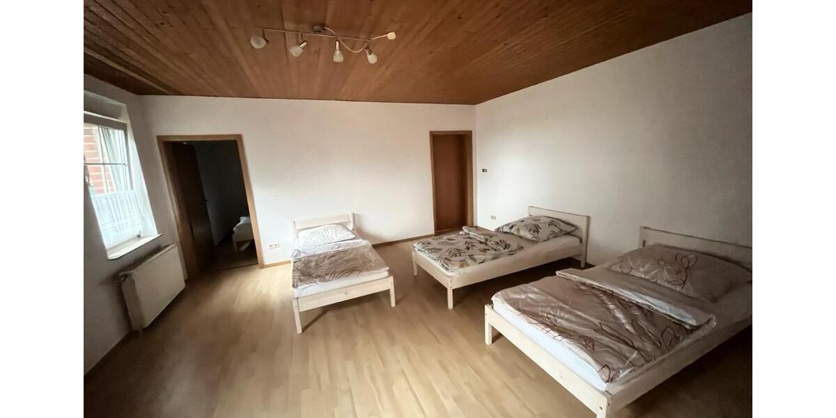 Wohnen auf Zeit Hemmingen - 12 Zimmer, 200 m&sup2;, 30&euro; | Angebot:25355057