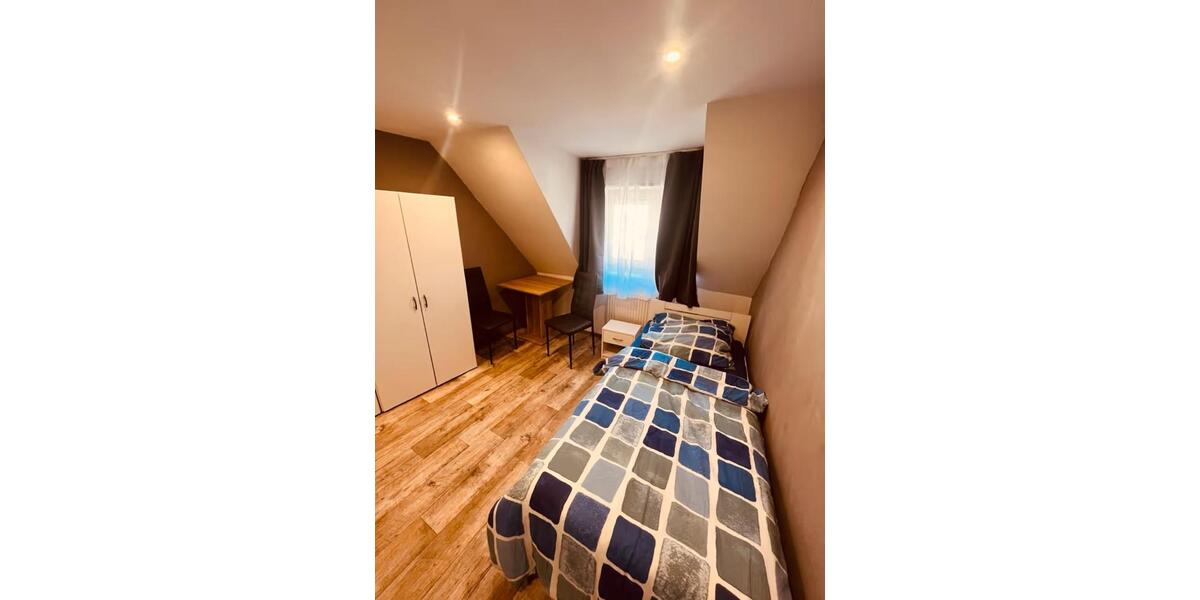 Wohnen auf Zeit Greußen - 5 Zimmer, 120 m&sup2;, 16&euro; | Angebot:23501810