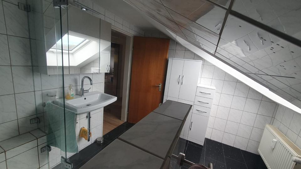 Dachgeschoßwohnung Sindelfingen Sindelfingen (Stadt) - 2 Zimmer, 61 m&sup2;, 850&euro; | Angebot:25794105