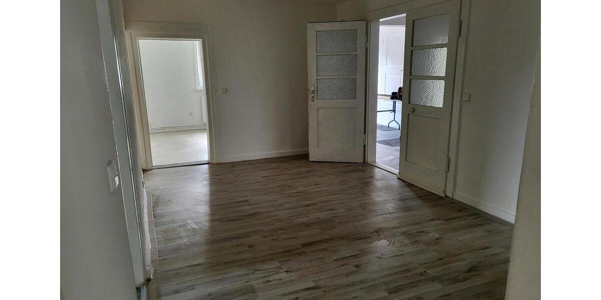 Erdgeschoßwohnung Lehrte - 4 Zimmer, 820&euro; | Angebot:23410219