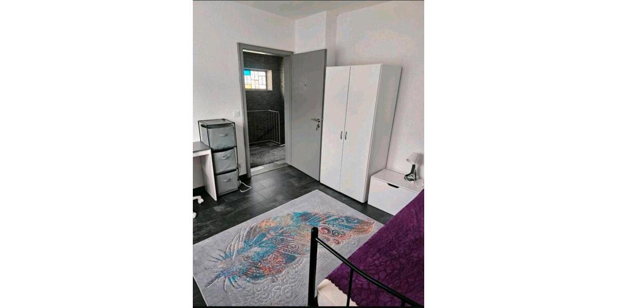 Wohnen auf Zeit Edenkoben - 4 Zimmer, 105 m&sup2;, 350&euro; | Angebot:26250274