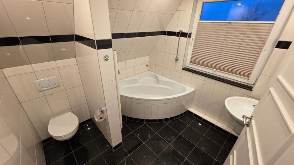 Einfamilienhaus Harrislee - 7.5 Zimmer, 190 m&sup2;, 1.820&euro; | Angebot:24764023