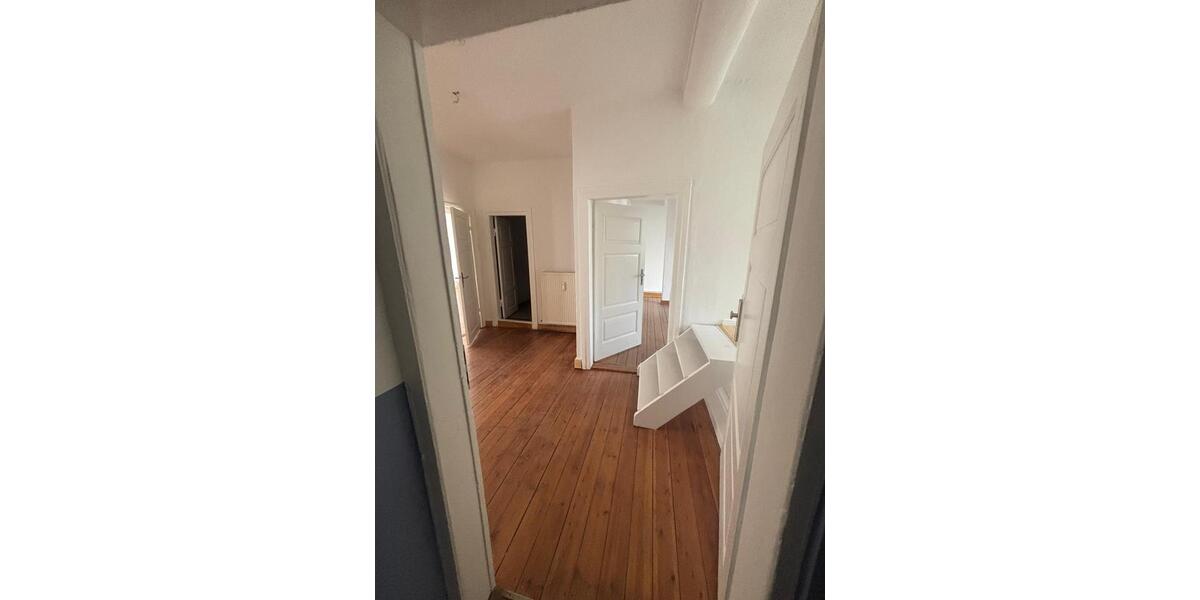 Etagenwohnung Salzwedel - 4 Zimmer, 116 m&sup2;, 590&euro; | Angebot:25841703