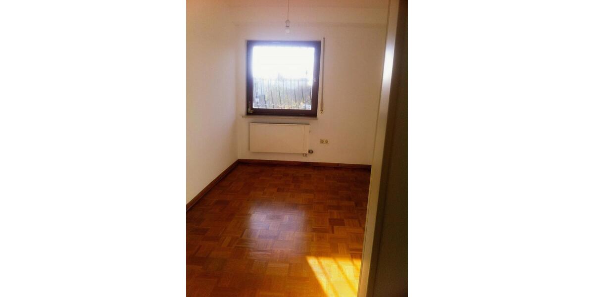 Erdgeschoßwohnung Geisenheim - 3 Zimmer, 75 m&sup2;, 820&euro; | Angebot:25754977