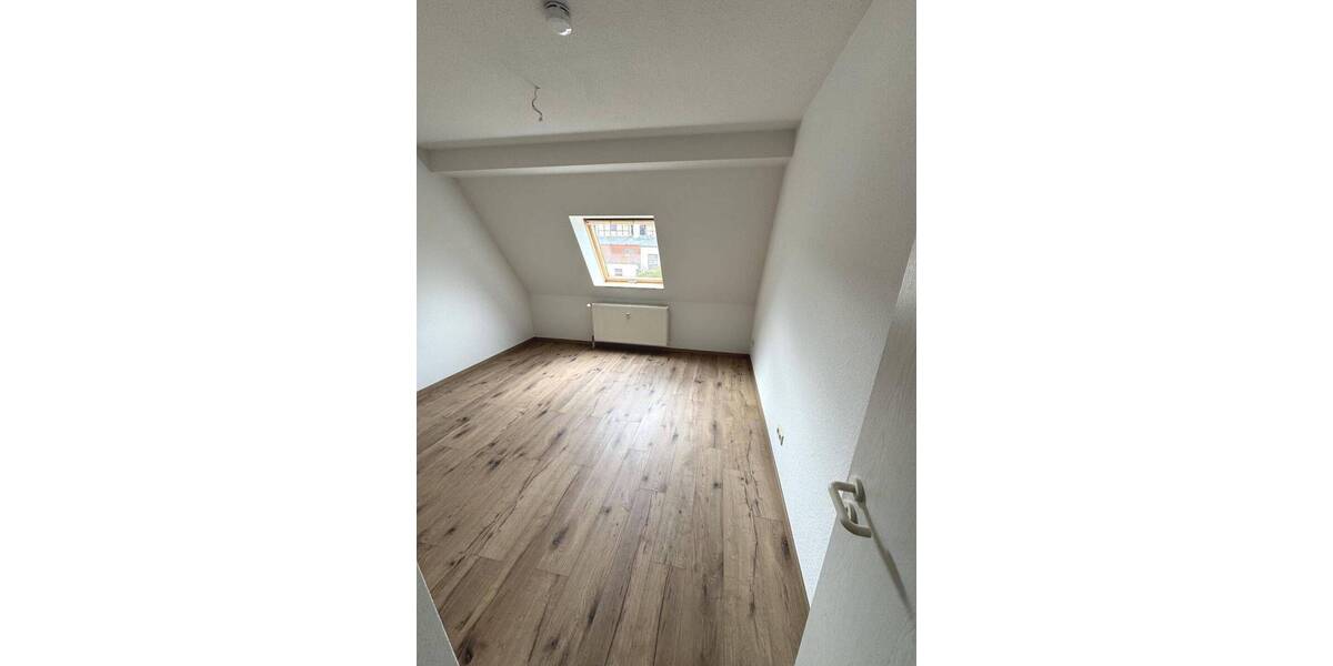 Wohnen über der Stadt schöne 4-R.-Wohnung,BLK ca.95m² in MD-Stadtfeld Ost vermieten ! 4 zimmer