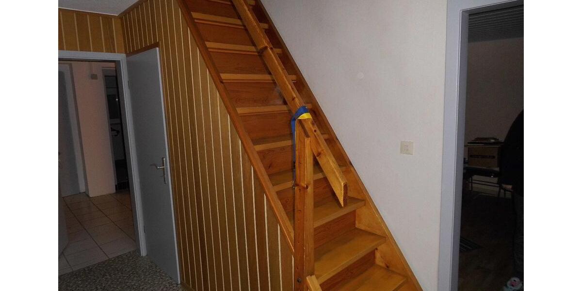 Bauernhaus, Landhaus Radevormwald - 5 Zimmer, 150 m&sup2;, 1.200&euro; | Angebot:24387571