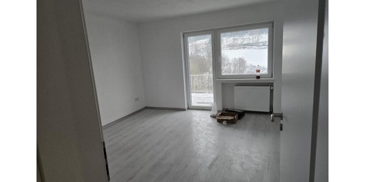 Etagenwohnung Kirchhundem - 3 Zimmer, 120 m&sup2;, 800&euro; | Angebot:25793357