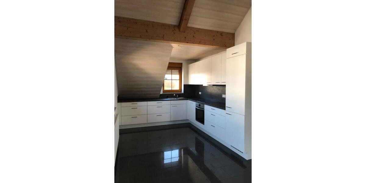 Dachgeschoßwohnung Satteldorf - 4 Zimmer, 97 m&sup2;, 790&euro; | Angebot:26096046