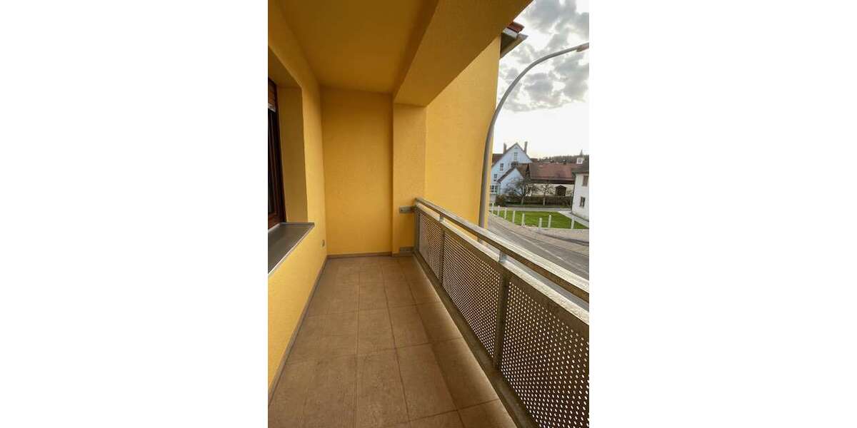 Wohnung zum Mieten in Regenstauf-Steinsberg 890 € 100 m² 3 zimmer