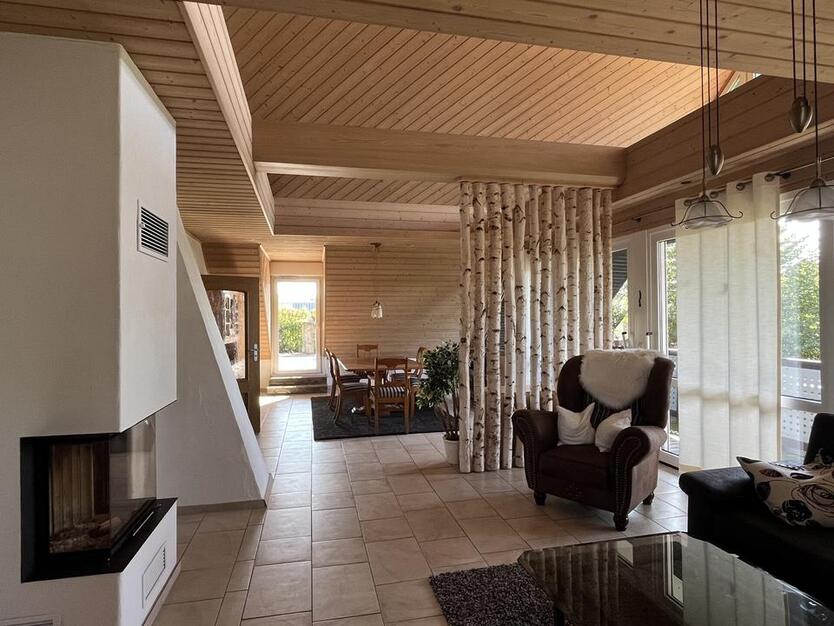 Großzügige Mietwohnung in idyllischer Alleinlage von Bad Laer - Remsede mit Kamin, Dachterrasse und Loggia