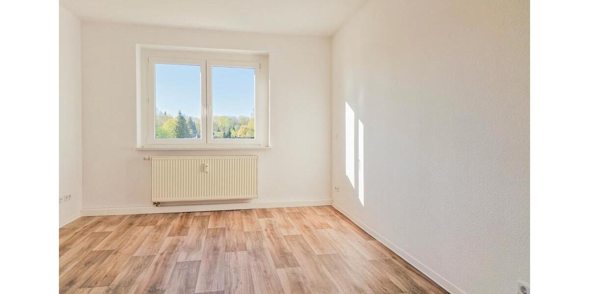 Etagenwohnung Glauchau - 4 Zimmer, 70 m&sup2;, 364&euro; | Angebot:26560810