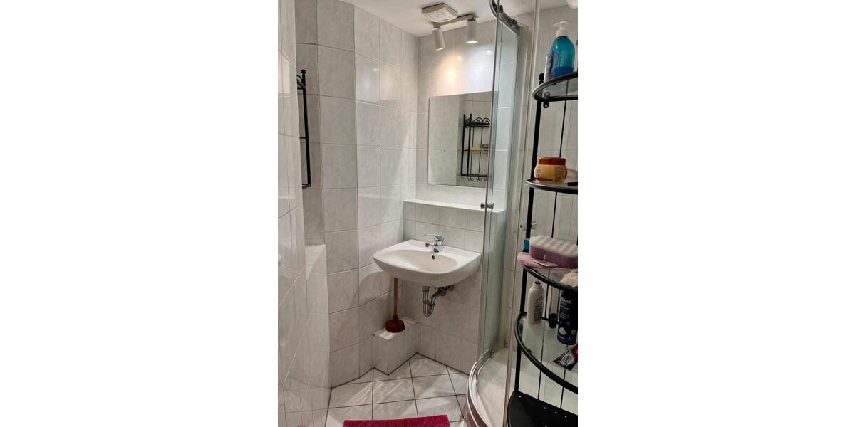 Wohnen auf Zeit Wiesbaden Südost - 1 Zimmer, 32 m&sup2;, 620&euro; | Angebot:26628594