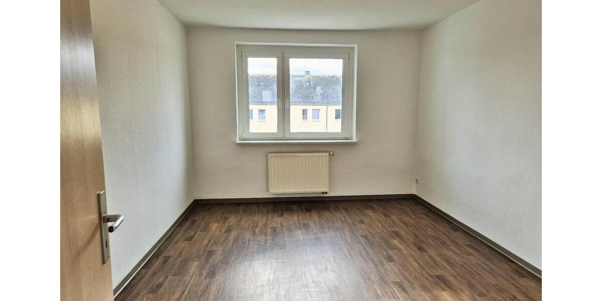 Etagenwohnung Schleiz - 3 Zimmer, 67 m&sup2;, 519&euro; | Angebot:24940039
