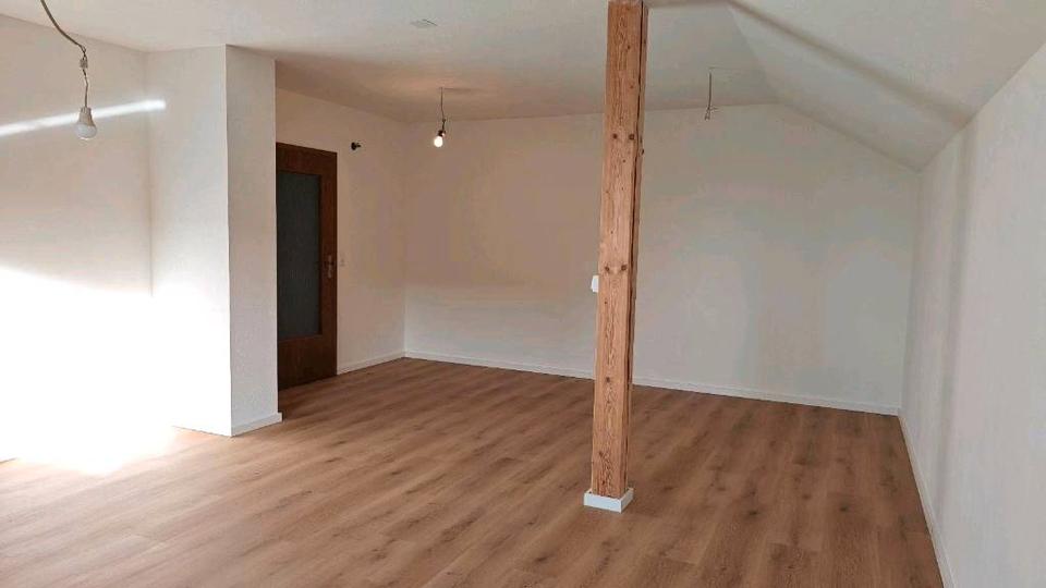 Dachgeschoßwohnung Wittislingen - 3 Zimmer, 101 m&sup2;, 1.300&euro; | Angebot:26705079