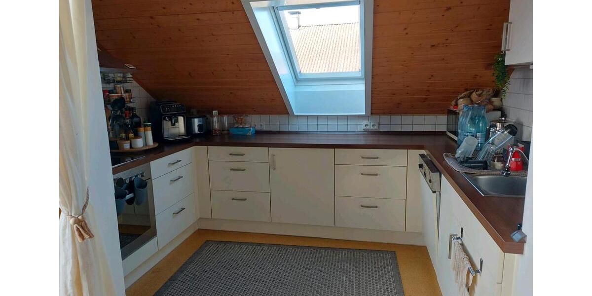 Dachgeschoßwohnung Deißlingen - 3 Zimmer, 65 m&sup2;, 850&euro; | Angebot:24840630