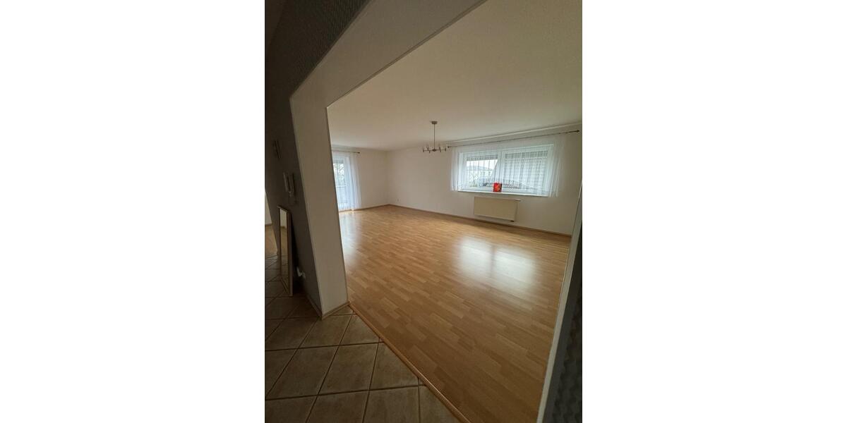 Etagenwohnung Lich - 3 Zimmer, 95 m&sup2;, 1.000&euro; | Angebot:26548811