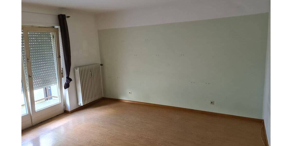 Etagenwohnung Ebringen - 4 Zimmer, 110 m&sup2;, 1.420&euro; | Angebot:26330161