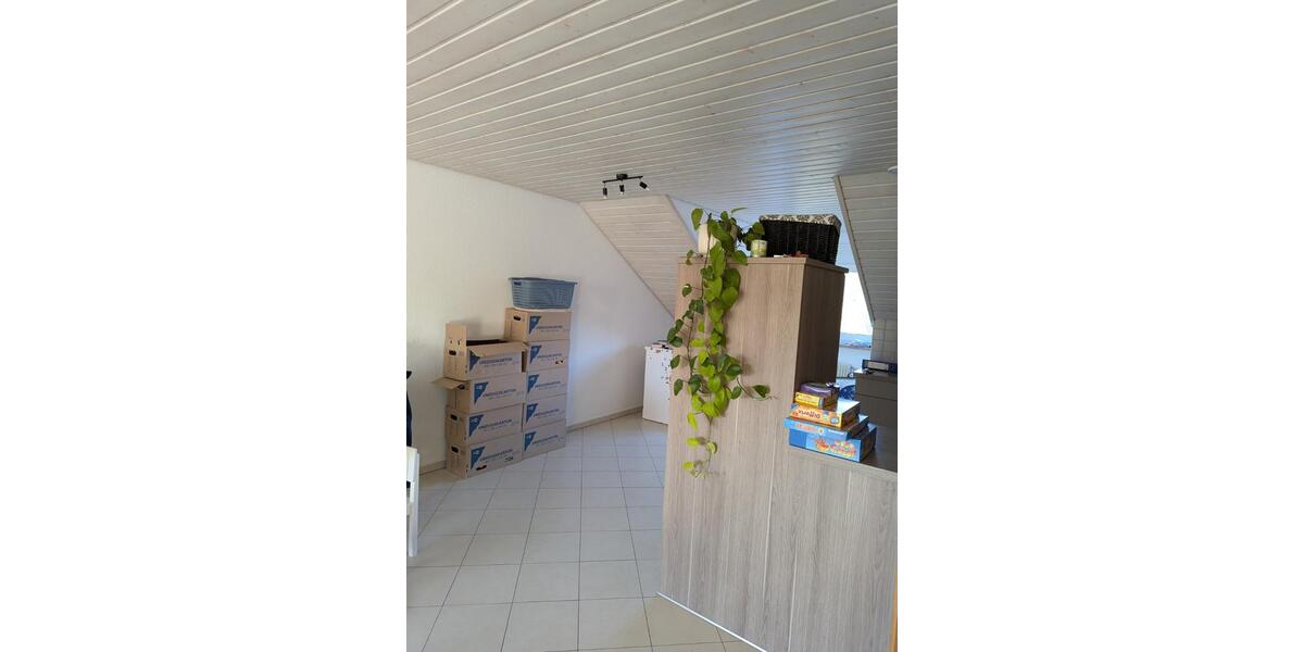 Dachgeschoßwohnung Weil am Rhein - 2 Zimmer, 58 m&sup2;, 820&euro; | Angebot:25432144