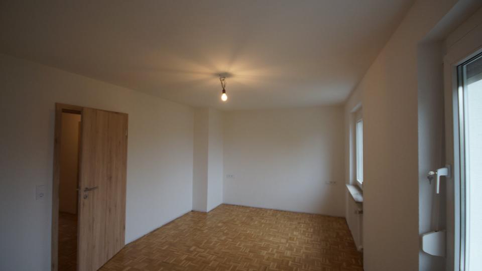 Reihenhaus Stuttgart Birkach - 6 Zimmer, 150 m&sup2;, 2.300&euro; | Angebot:24803008