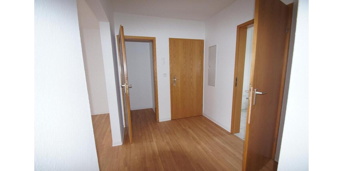 Dachgeschoßwohnung Neukloster - 3 Zimmer, 67 m&sup2;, 689&euro; | Angebot:25641407