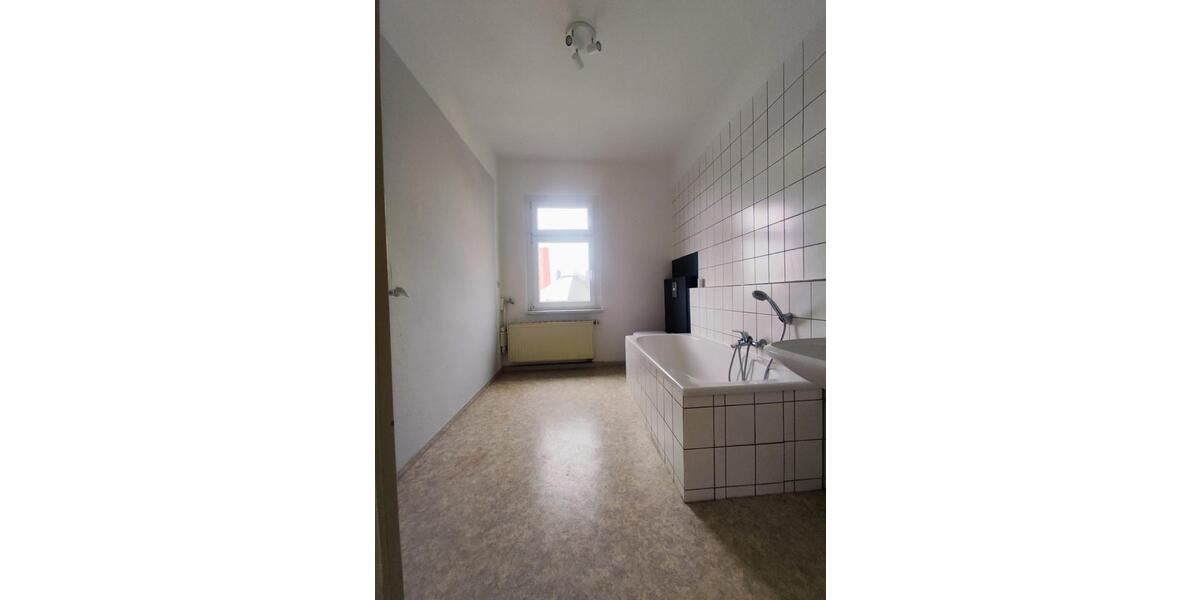 Dachgeschoßwohnung Eibenstock - 4 Zimmer, 100 m&sup2;, 500&euro; | Angebot:26479907