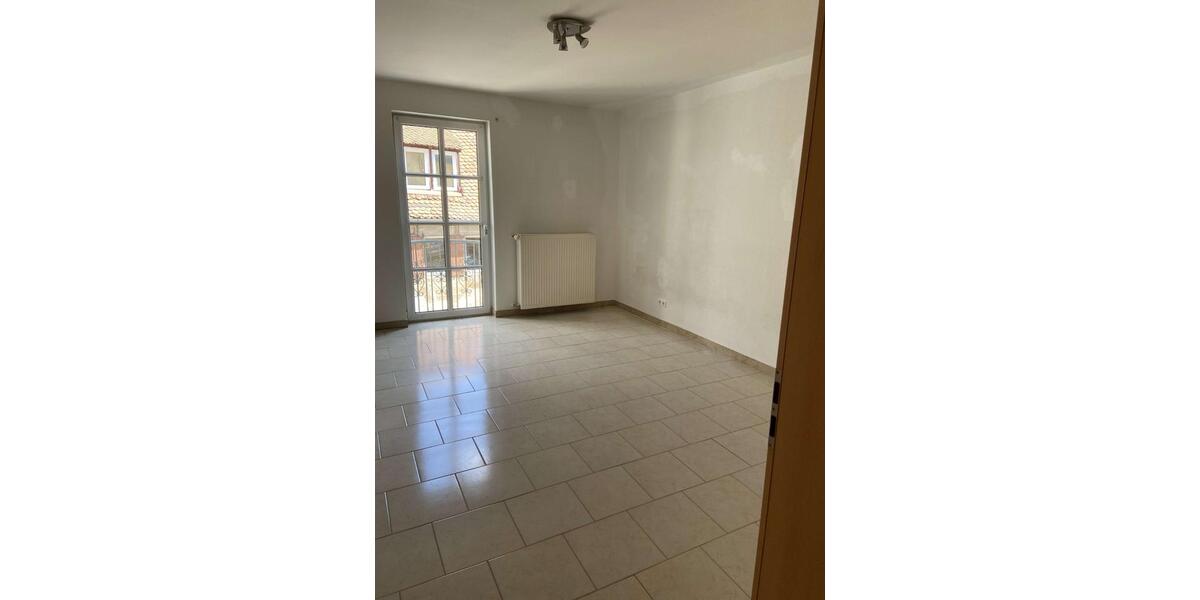 Burgfarrnbach-FÜ: 3 ZW, 90qm+30 qm Terasse, 34 qm WZ mit 4Fenster 3 zimmer