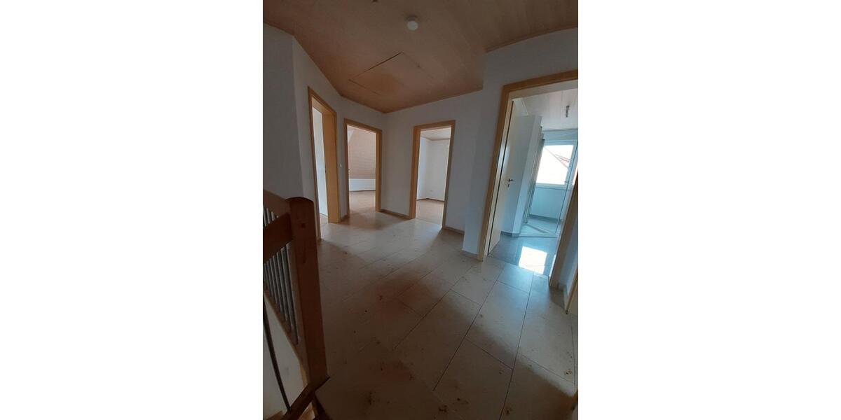 Erdgeschoßwohnung Weihenzell - 5 Zimmer, 145 m&sup2;, 1.050&euro; | Angebot:26573314