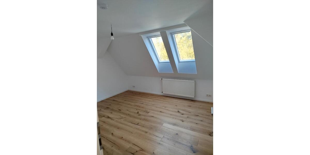 Doppelhaushälfte Erkner - 4.5 Zimmer, 90 m&sup2;, 1.700&euro; | Angebot:26493828