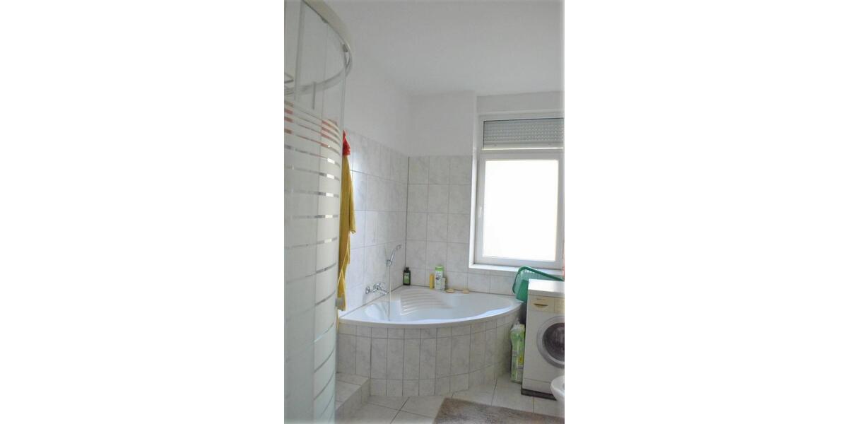 Etagenwohnung Mannheim - 4 Zimmer, 120 m&sup2;, 1.100&euro; | Angebot:25452091