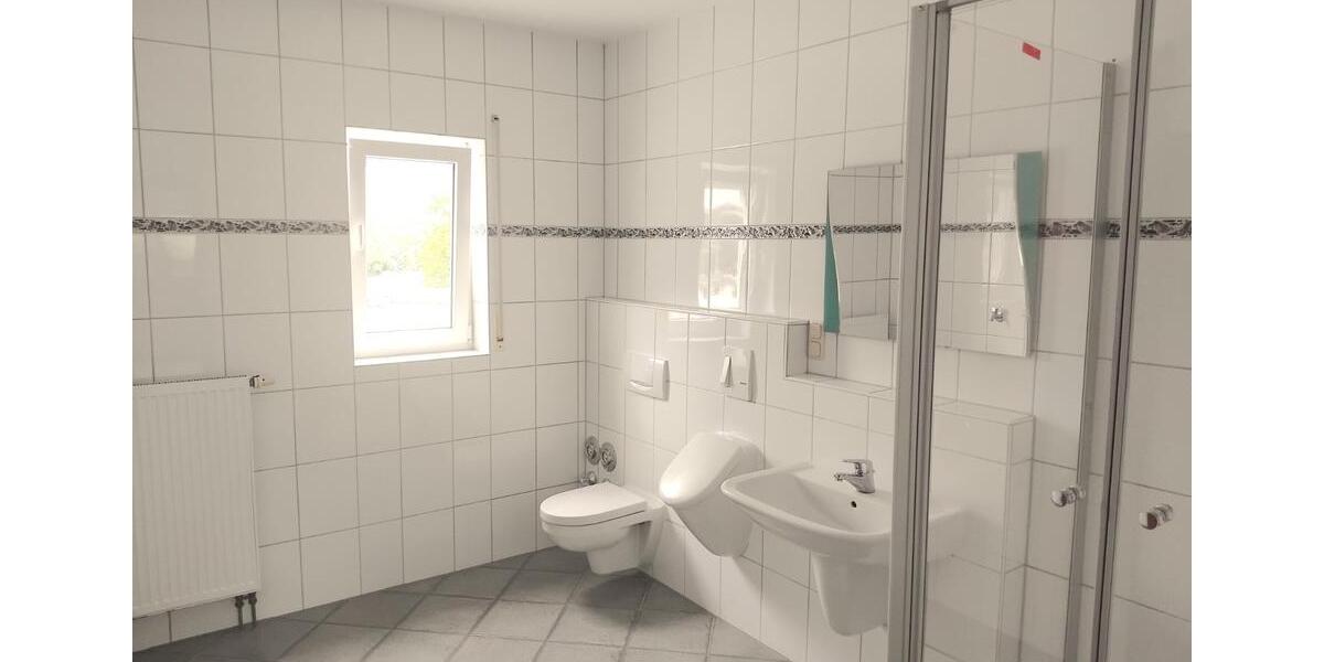 Helle 4 Zimmer WHG, EBK, TGL Bad, Balkon zu vermieten 4 zimmer