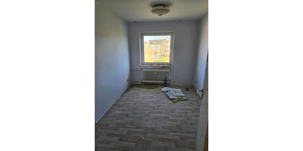 Etagenwohnung Detmold - 4 Zimmer, 85 m&sup2;, 670&euro; | Angebot:26049800