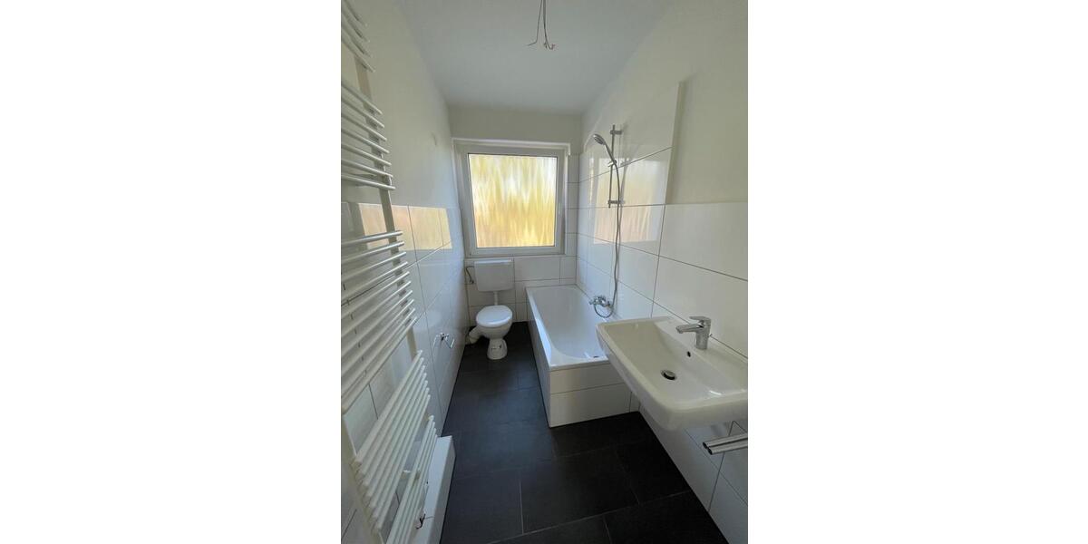 Erdgeschoßwohnung Hambühren - 3 Zimmer, 65 m&sup2;, 569&euro; | Angebot:26638048