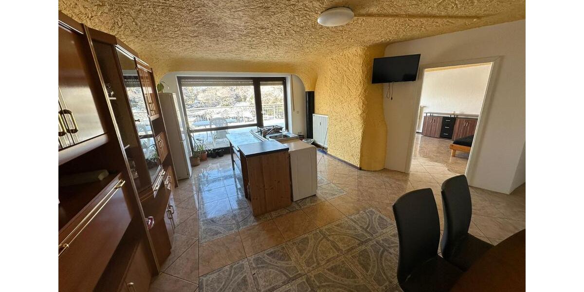 Mit Terrasse-helle, teilmöblierte 2,5-Zimmer Wohnung zu vermieten 2.5 zimmer