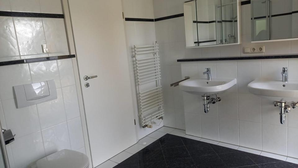 Doppelhaushälfte München Ramersdorf-Perlach - 6 Zimmer, 174 m&sup2;, 3.700&euro; | Angebot:26349990