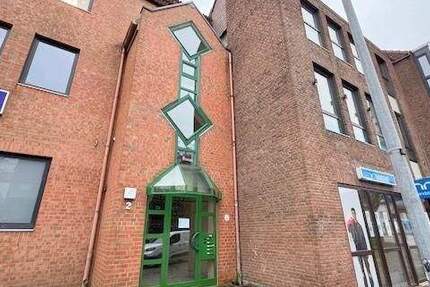 Ihre neue Büro- und Praxisfläche im Herzen von Ahrensburg 6 zimmer
