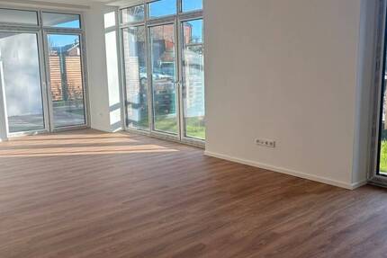 Wohnen am Norder Tief: Schöne Erdgeschosswohnung mit Blick auf die Mühle! ERSTBEZUG 2 zimmer